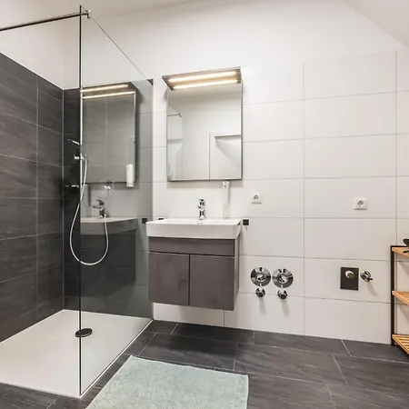 Myquartier Aparthotel